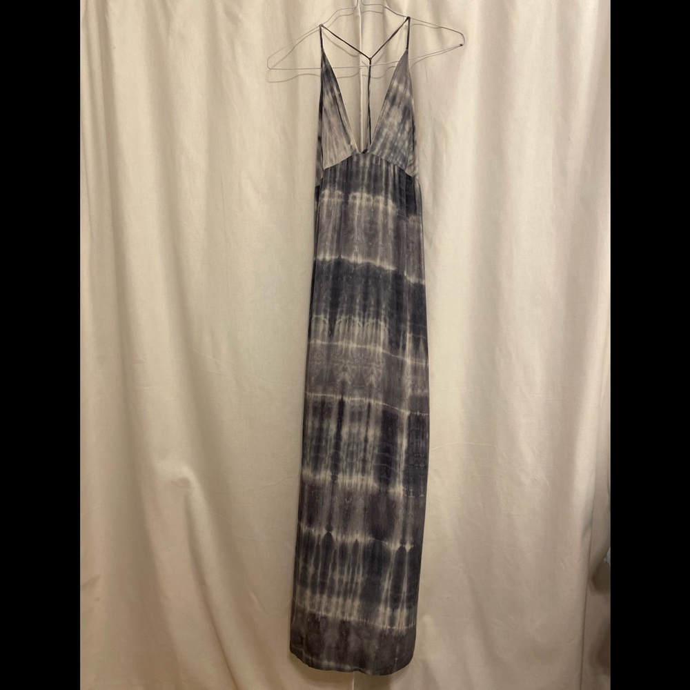 En Creme Maxi Dress - Medium